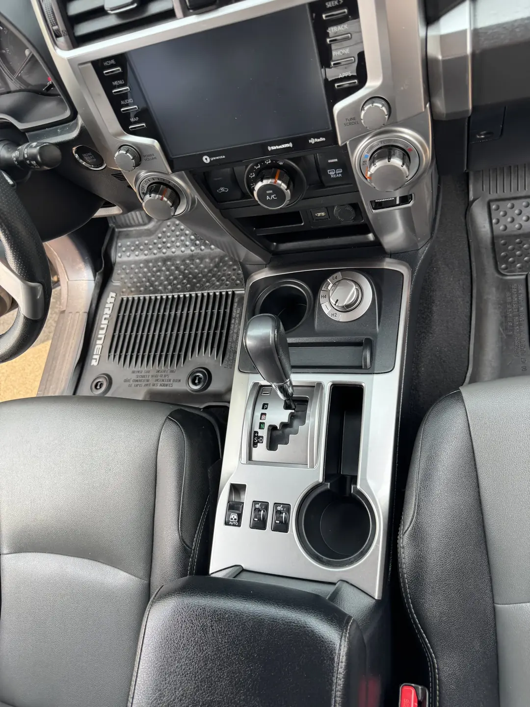 Mobile auto detailing result in Portland, Oregon — photo 25