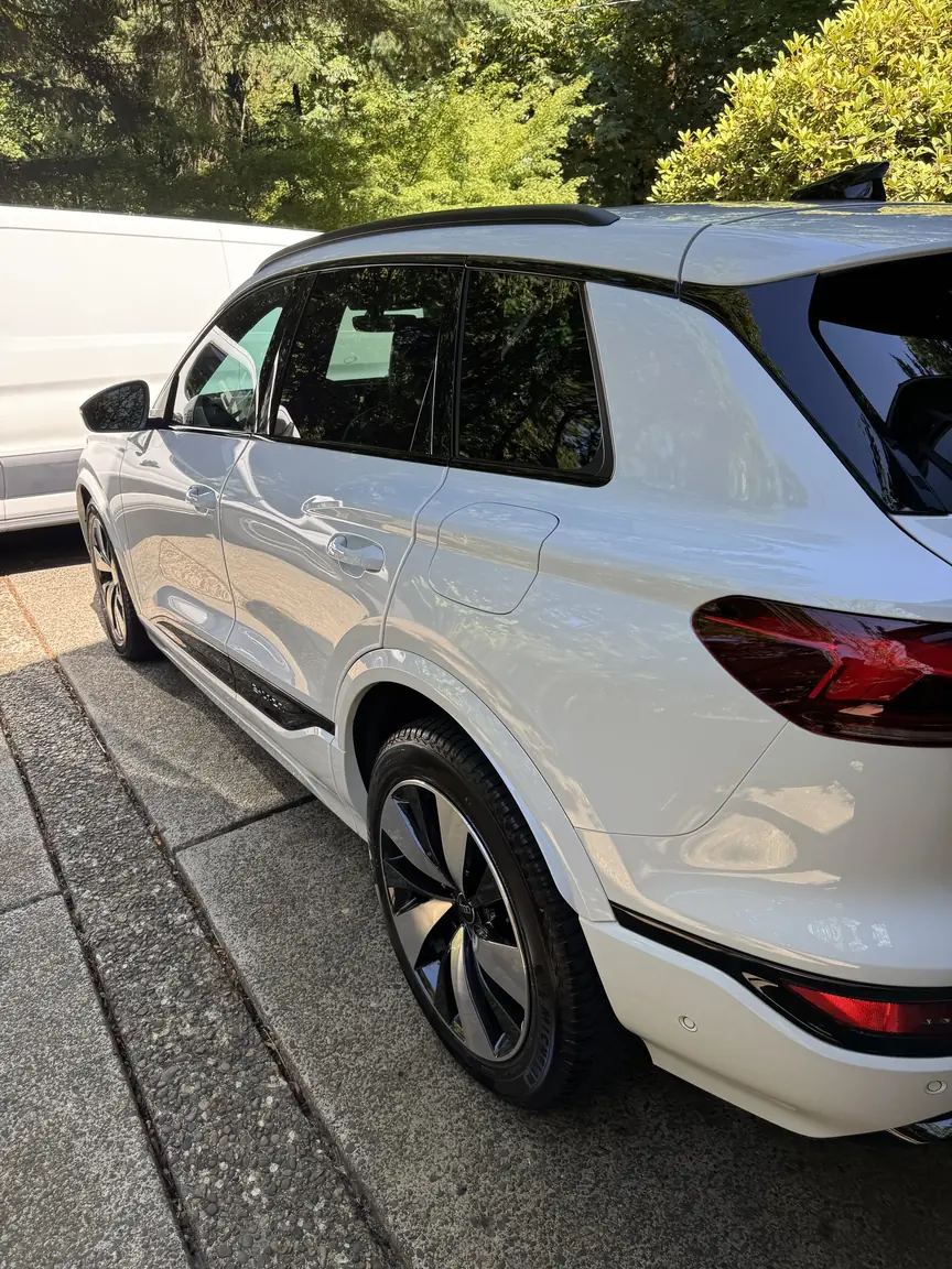 Mobile auto detailing result in Portland, Oregon — photo 36